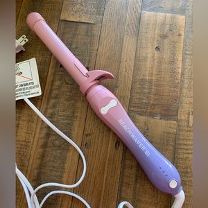 Beachwaver curling iron